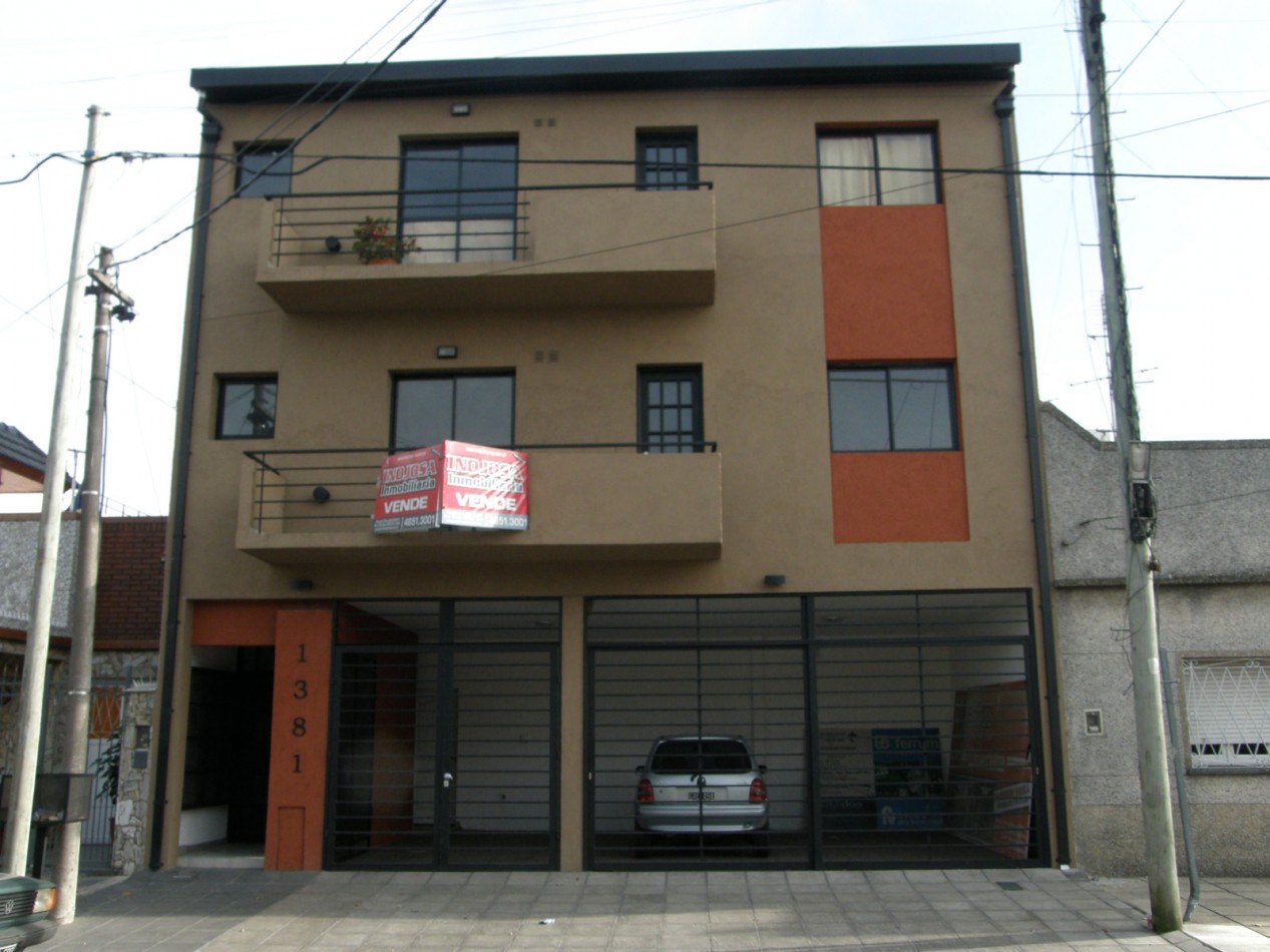Departamento de 2 ambientes con cochera en Ramos Mejia