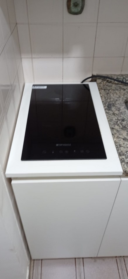 Departamento 2 amb a metros estacion Moron, Sarmiento 900
