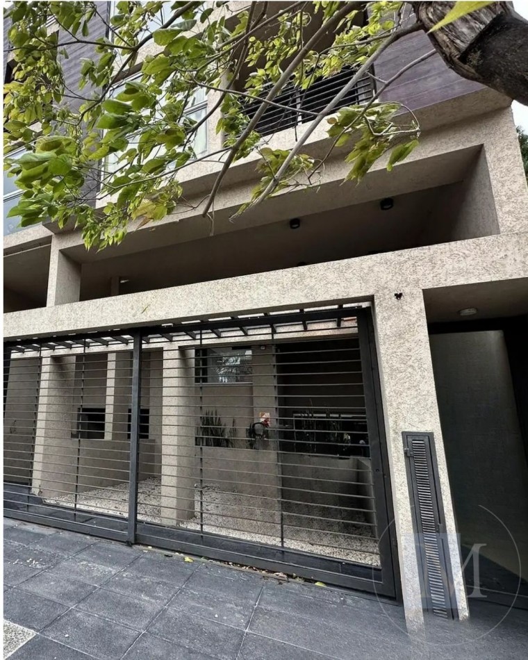VENTA Monoambiente en Moron, Sarratea 100.