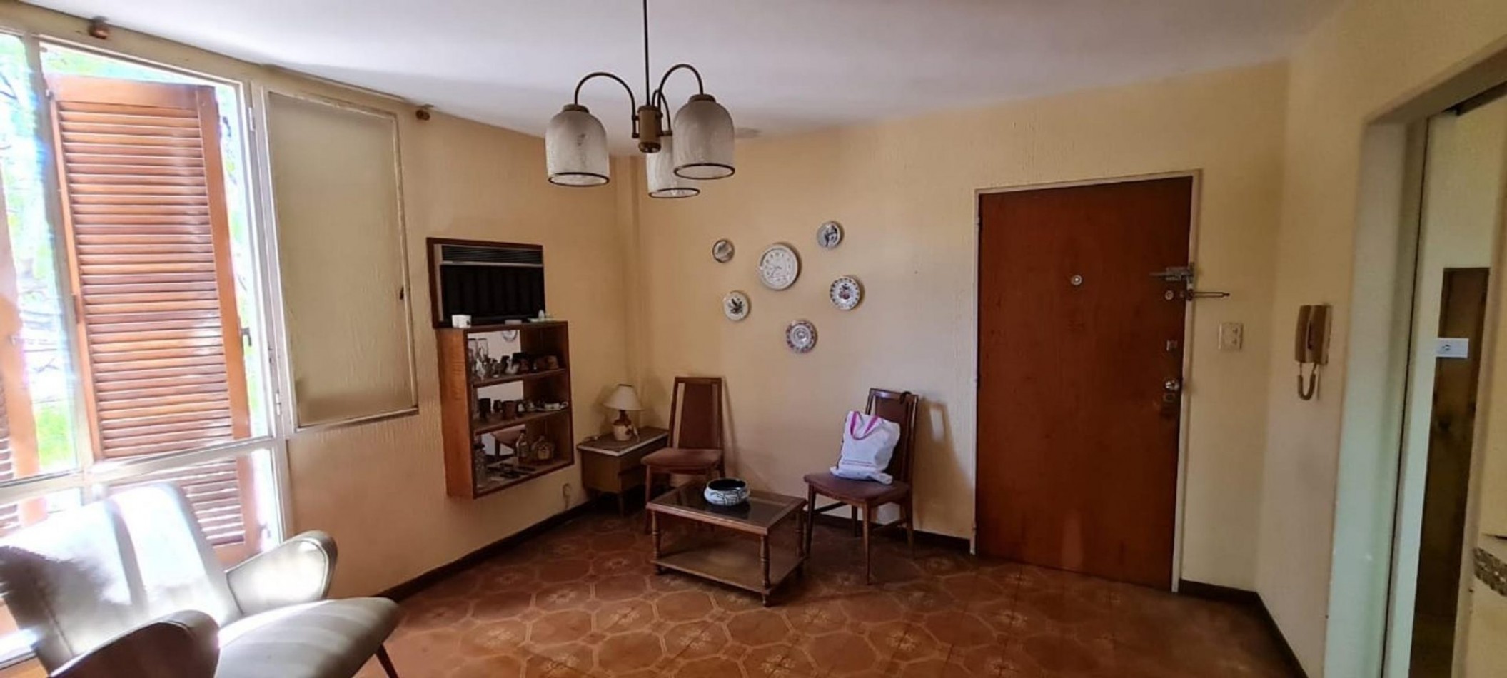 OPORTUNIDAD Departamento de 3 ambientes en VENTA, Centenario 3500.