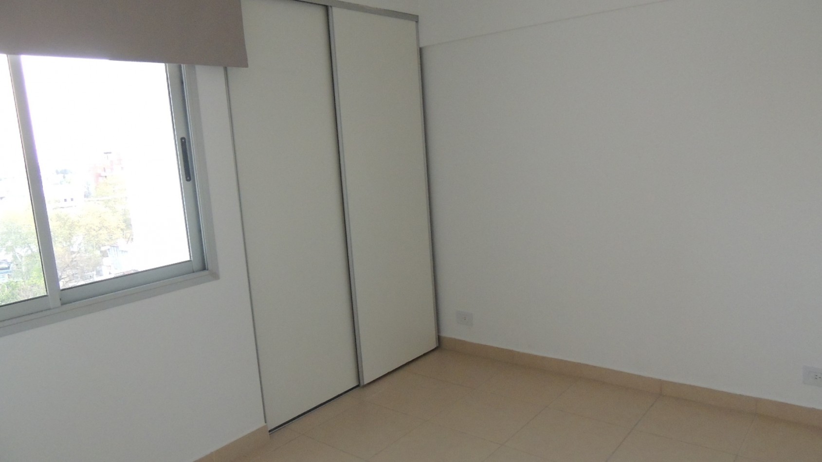 DEPARTAMENTO DE 2 AMB CON TERRAZA PRIVADA EN VENTA EN MORON