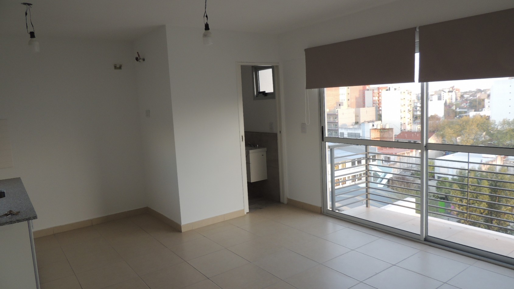 DEPARTAMENTO DE 2 AMB CON TERRAZA PRIVADA EN VENTA EN MORON