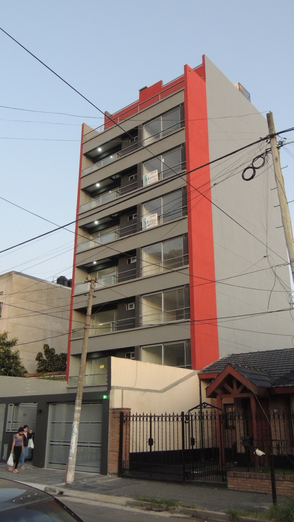 Monoambiente con cochera en alquiler Cercano estacion y Facultad Moron