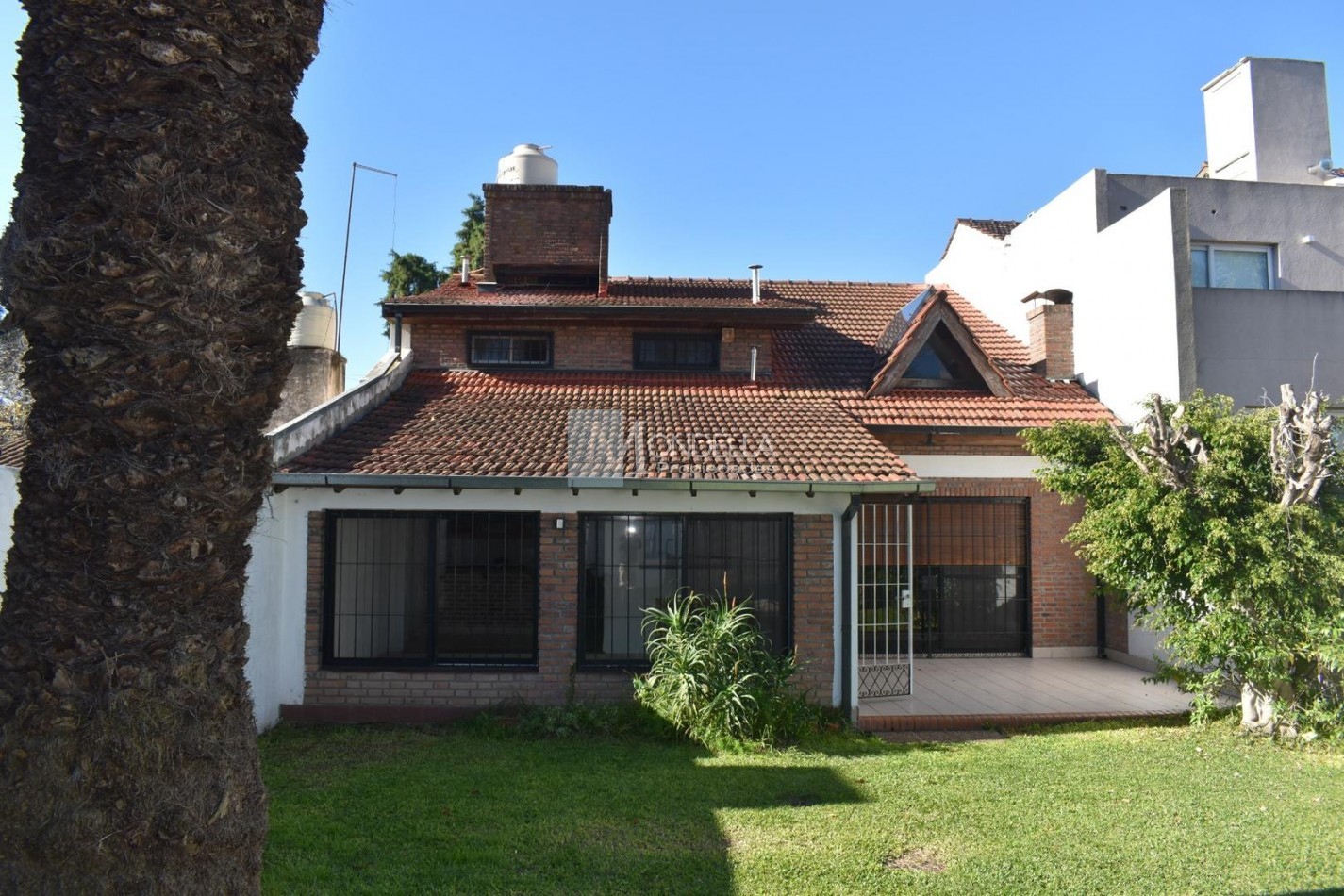 Casa 4 amb Pque. Sayago, Terreno 364 m², Pileta 2 cocheras. Nicolas Arredondo 3000, Castelar