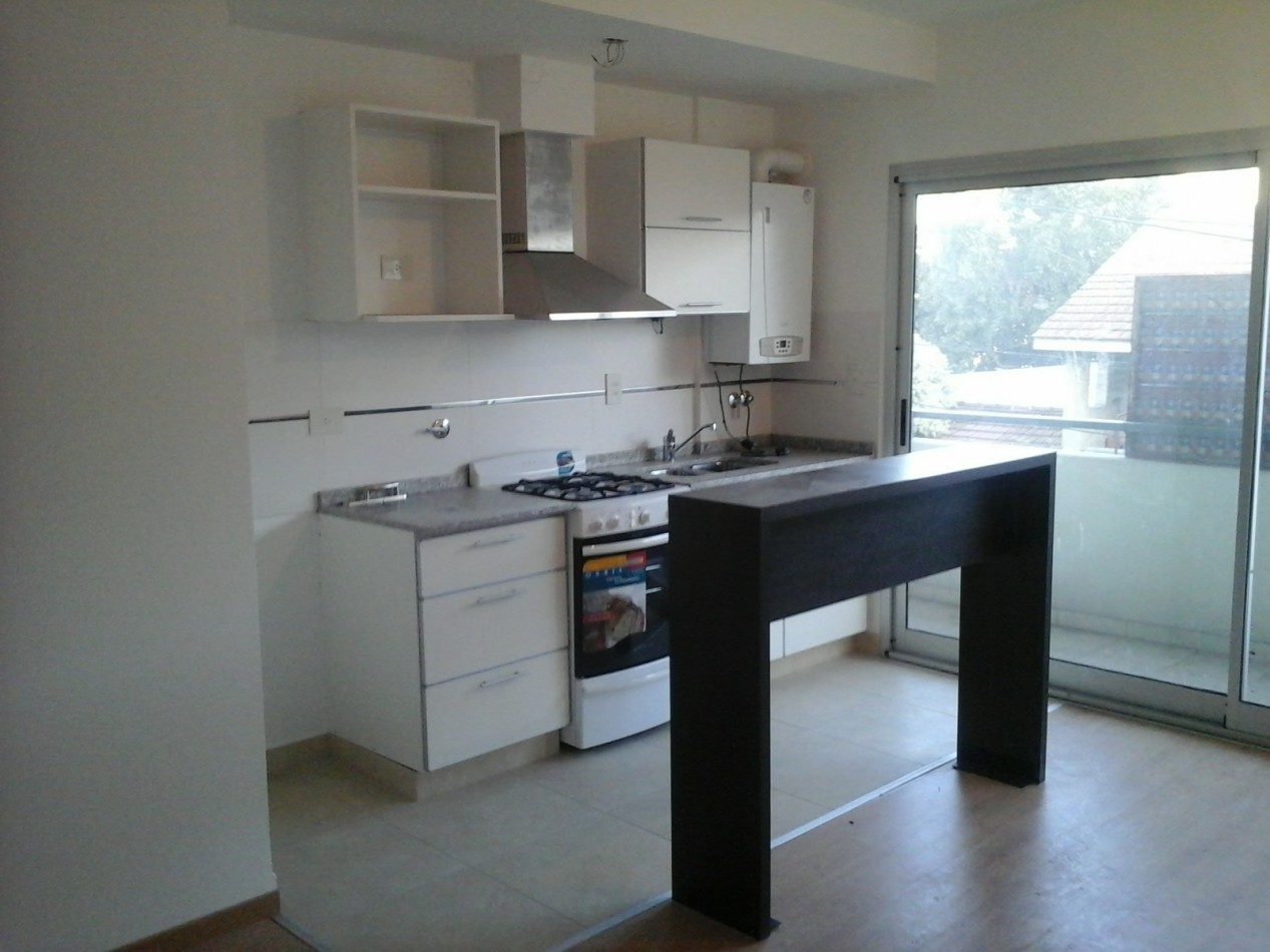 Departamento 2 ambientes en Castelar Sur