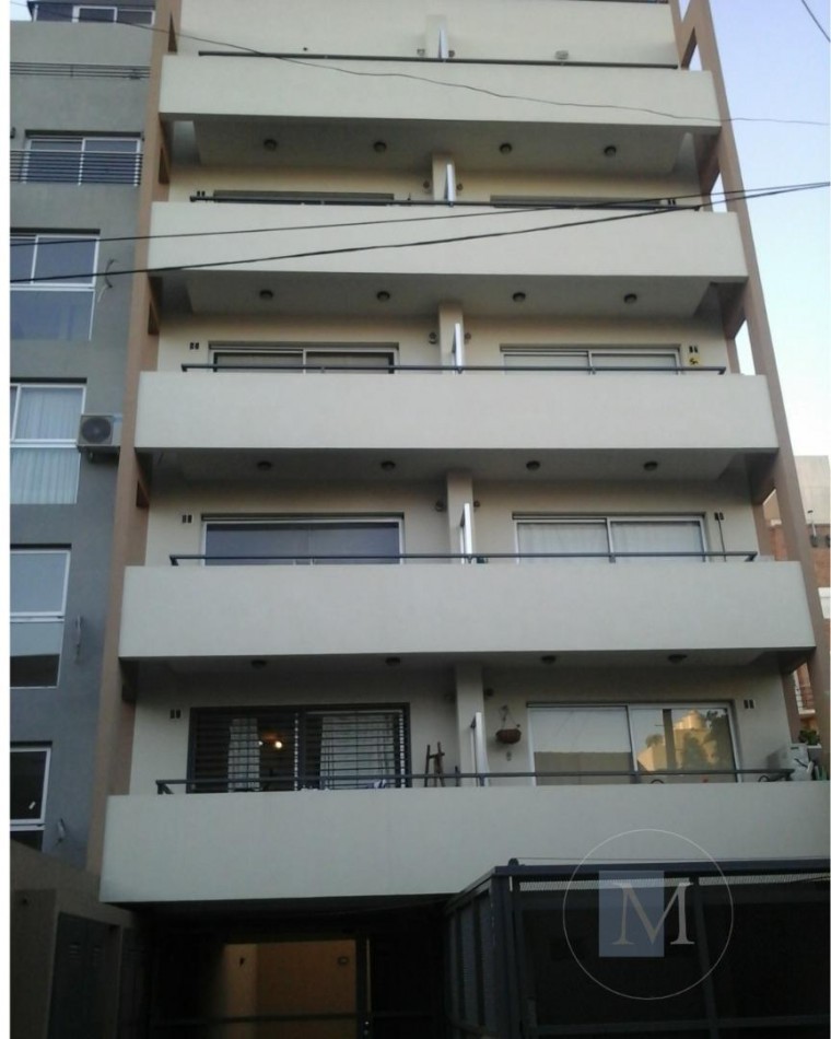Departamento 2 ambientes en Castelar Sur