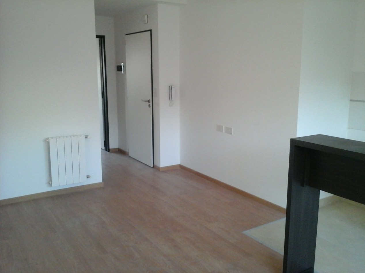 Departamento 2 ambientes en Castelar Sur