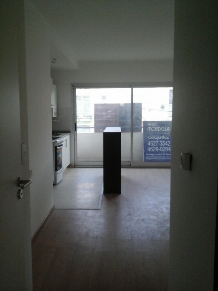 Departamento 2 ambientes en Castelar Sur