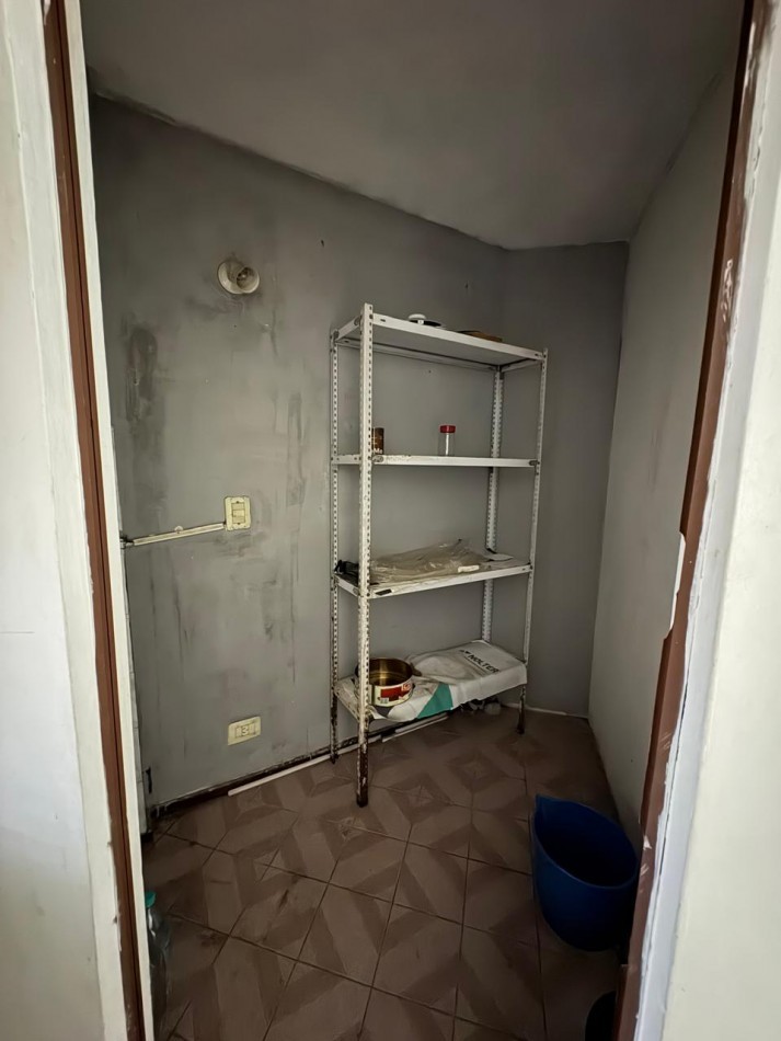 Alquiler de 3 ambientes cercano a Universidad, Alem 818.