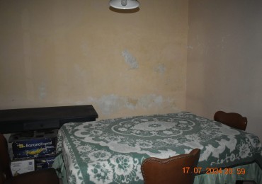 OPORTUNIDAD!!! PH de 3 ambientes al frente en Moron, Santa Catalina 1000.