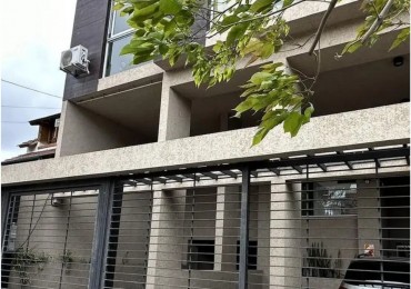 VENTA Monoambiente en Moron, Sarratea 100.